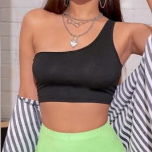 One shoulder crop top
